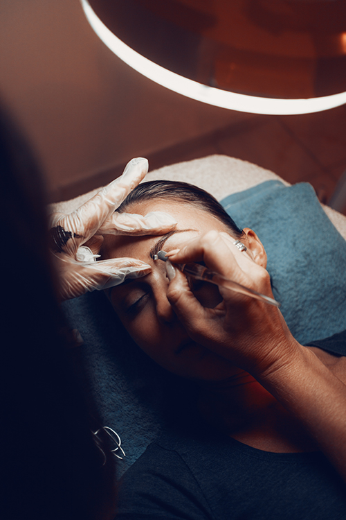 Microblading ile Doğal Kaşlar